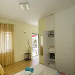 Old Town With Private Indoor Garage Parking * Split