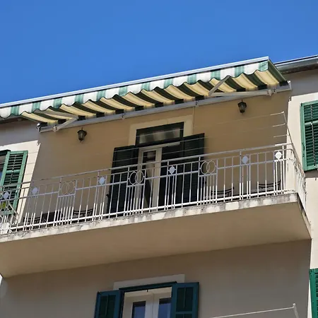 Apartment Old Town With Private Indoor Garage Parking
