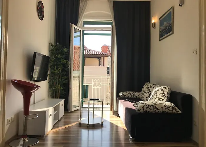 Old Town With Private Indoor Garage Parking Apartmán