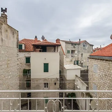 아파트 Old Town With Private Indoor Garage Parking 스플리트