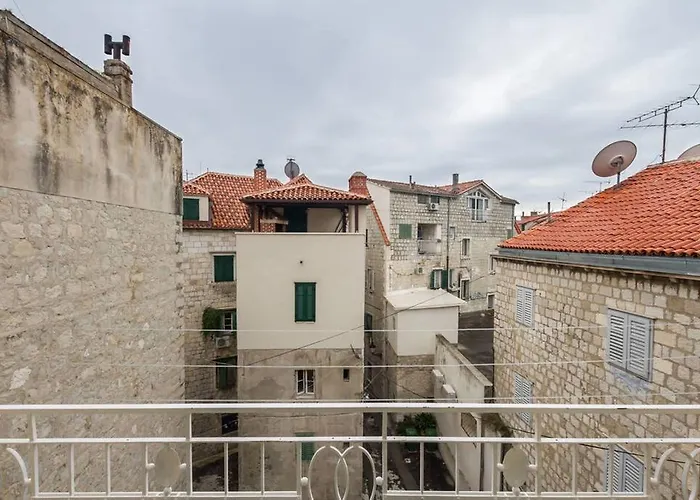 Apartamento Old Town With Private Indoor Garage Parking Split