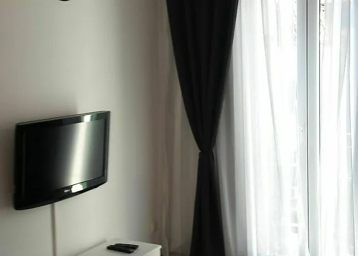 Old Town With Private Indoor Garage Parking Apartamento Split